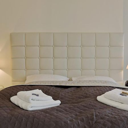 Penthouse Muelheim- Ruhr - Zentral - Edel - Luxus Pur Apartman Mülheim an der Ruhr Kültér fotó