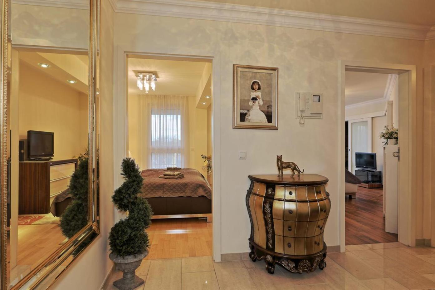 Penthouse Muelheim- Ruhr - Zentral - Edel - Luxus Pur Apartman Mülheim an der Ruhr Kültér fotó