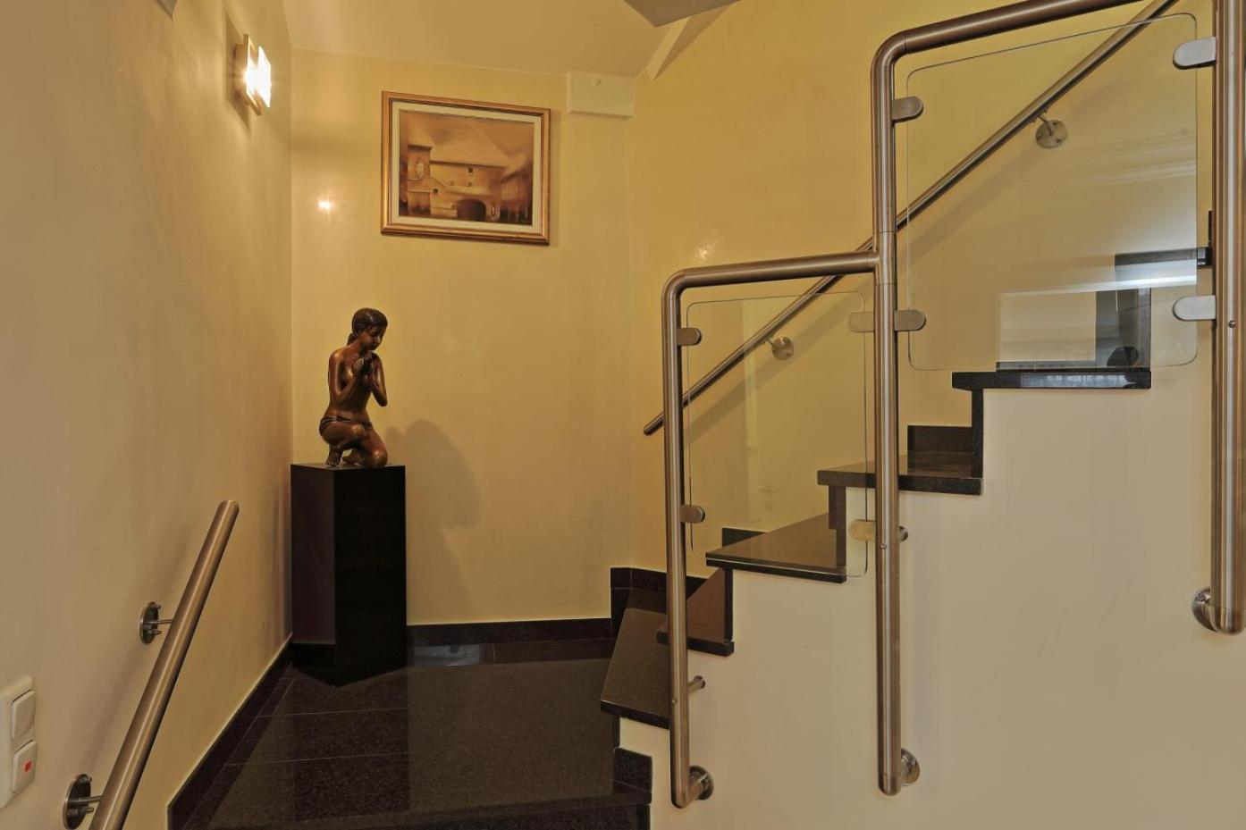 Penthouse Muelheim- Ruhr - Zentral - Edel - Luxus Pur Apartman Mülheim an der Ruhr Kültér fotó